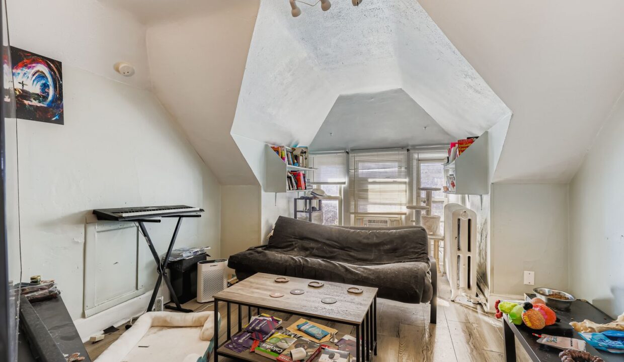 20 5 3rd Floor Living Room