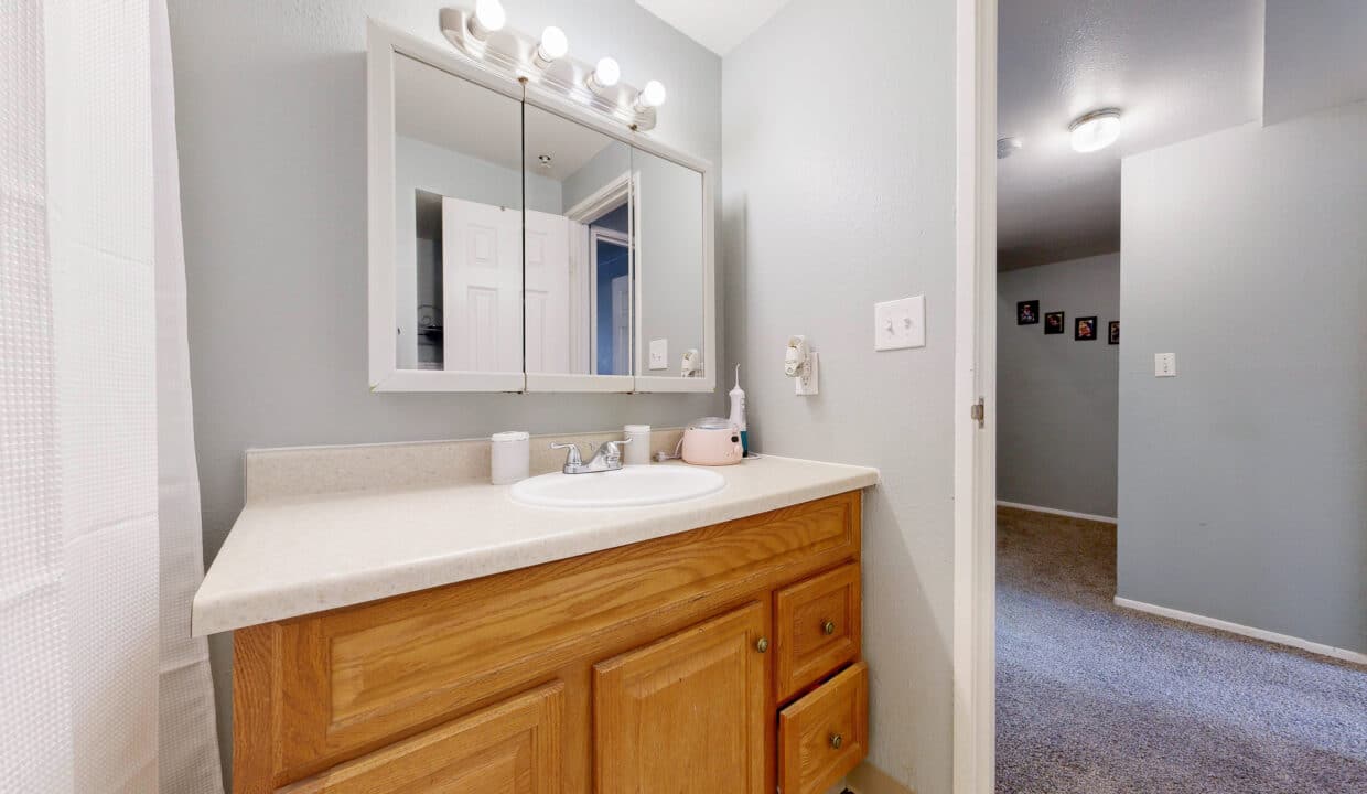 21 - 1022 S Arbutus St., Lakewood CO 80228