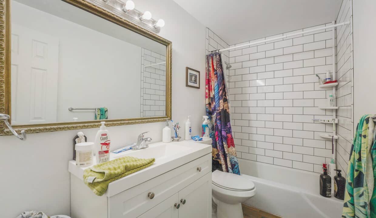 9842 W 22nd Pl - MLS Sized - 015 - 24 Bathroom