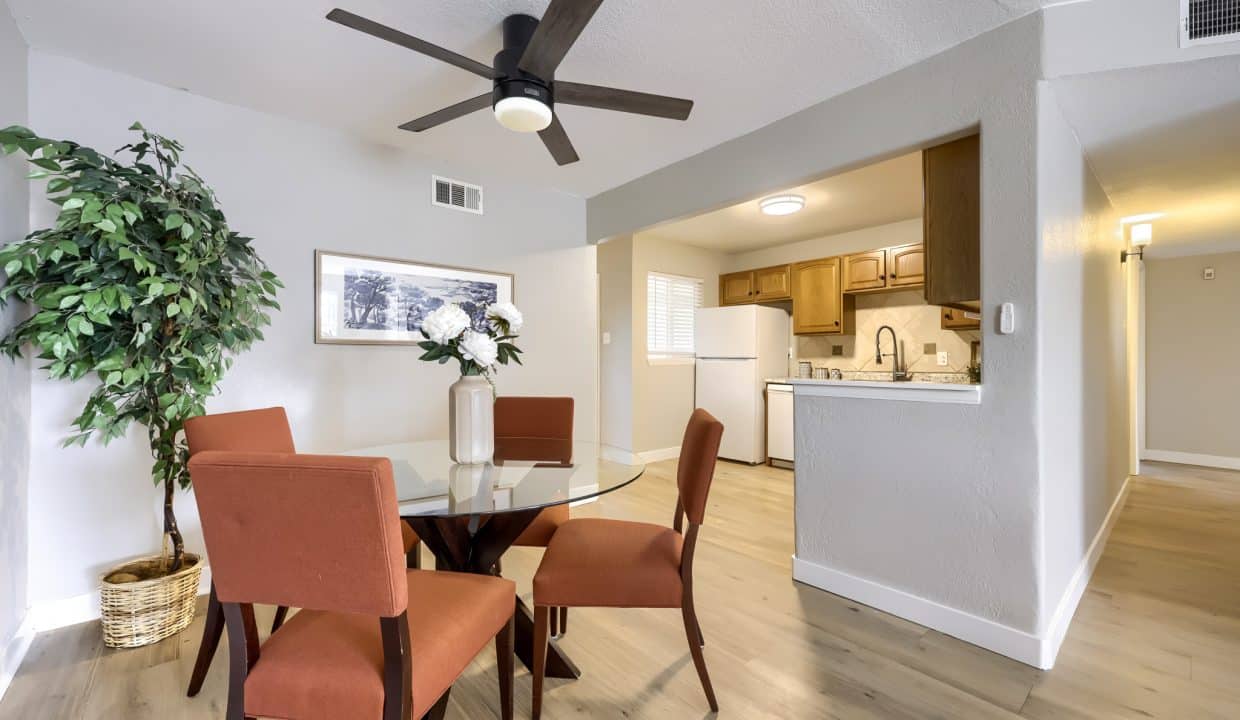 987 Vaughn St - MLS Sized - 005 - 05 Dining Room